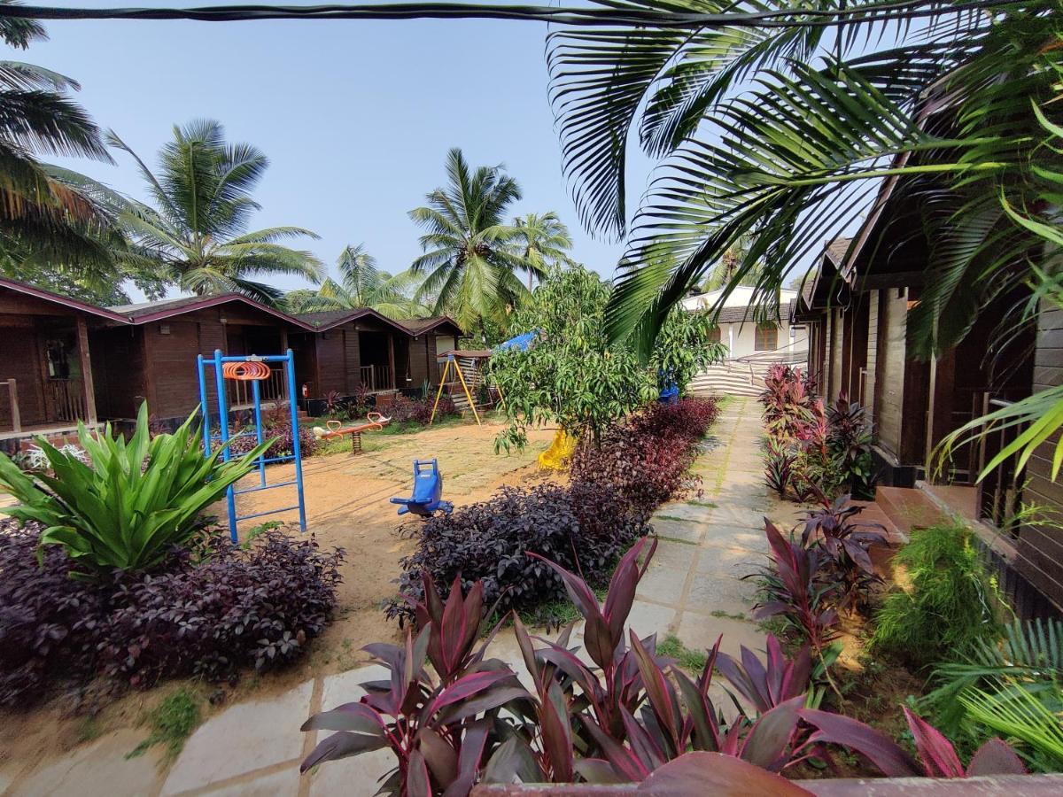 Beach Cottages - Pousada Donaciana Baga Buitenkant foto