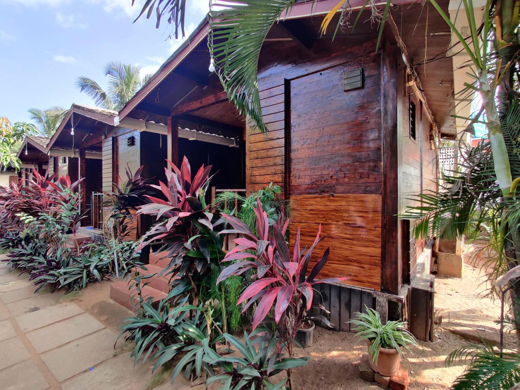 Beach Cottages - Pousada Donaciana Baga Buitenkant foto